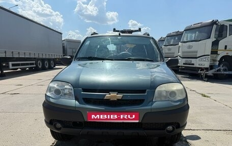 Chevrolet Niva I рестайлинг, 2010 год, 450 000 рублей, 1 фотография