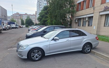 Mercedes-Benz E-Класс, 2011 год, 1 385 000 рублей, 11 фотография