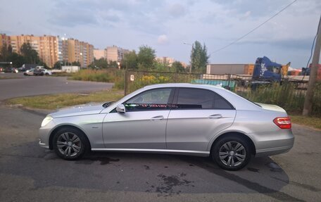 Mercedes-Benz E-Класс, 2011 год, 1 385 000 рублей, 13 фотография