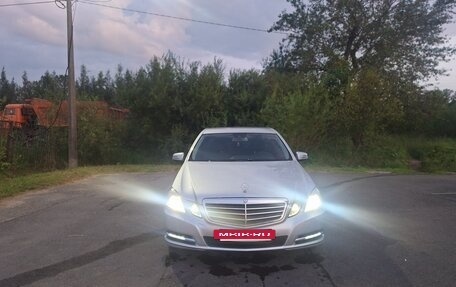 Mercedes-Benz E-Класс, 2011 год, 1 385 000 рублей, 10 фотография