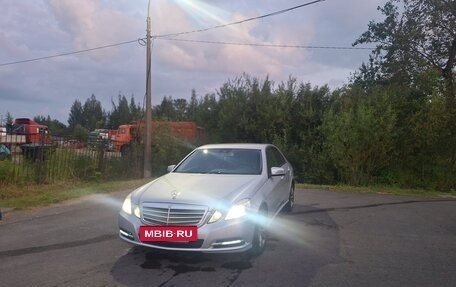 Mercedes-Benz E-Класс, 2011 год, 1 385 000 рублей, 14 фотография