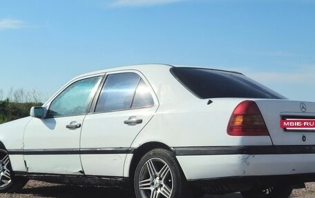 Mercedes-Benz C-Класс, 1993 год, 175 000 рублей, 5 фотография