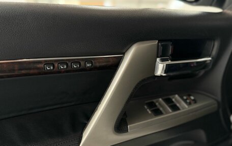 Toyota Land Cruiser 200, 2012 год, 3 100 000 рублей, 13 фотография