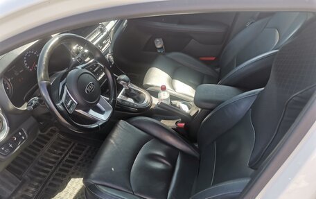 KIA Cerato IV, 2018 год, 1 950 000 рублей, 6 фотография