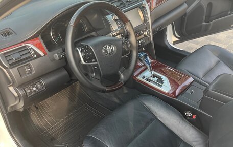 Toyota Camry, 2013 год, 1 555 000 рублей, 14 фотография