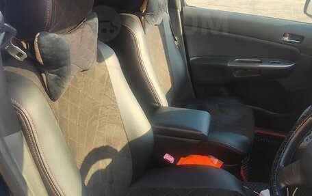 Toyota Wish II, 2004 год, 770 000 рублей, 4 фотография