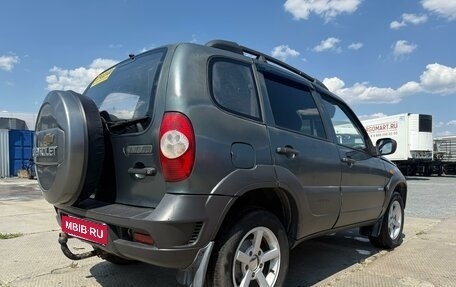 Chevrolet Niva I рестайлинг, 2010 год, 450 000 рублей, 4 фотография
