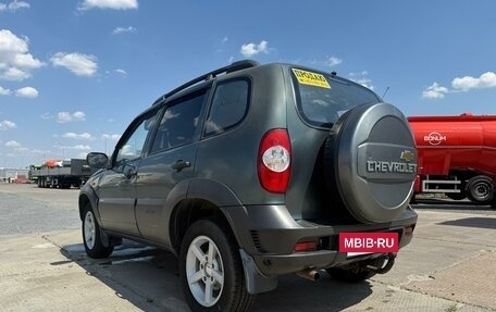 Chevrolet Niva I рестайлинг, 2010 год, 450 000 рублей, 2 фотография