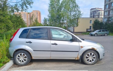 Ford Fiesta, 2004 год, 230 000 рублей, 3 фотография
