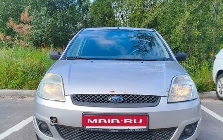Ford Fiesta, 2004 год, 230 000 рублей, 4 фотография