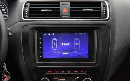 Volkswagen Jetta VI, 2011 год, 850 000 рублей, 12 фотография