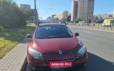 Renault Megane III, 2014 год, 650 000 рублей, 2 фотография