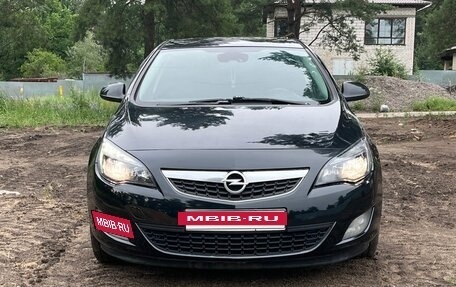 Opel Astra J, 2010 год, 510 000 рублей, 2 фотография