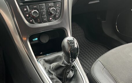 Opel Astra J, 2010 год, 510 000 рублей, 15 фотография