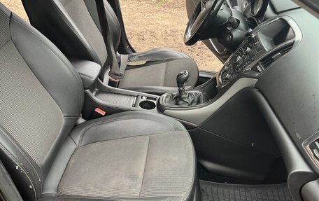 Opel Astra J, 2010 год, 510 000 рублей, 24 фотография