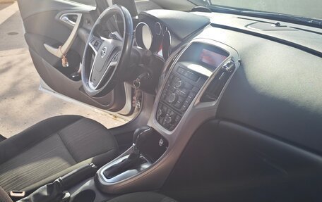 Opel Astra J, 2011 год, 750 000 рублей, 7 фотография
