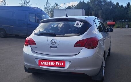Opel Astra J, 2011 год, 750 000 рублей, 24 фотография