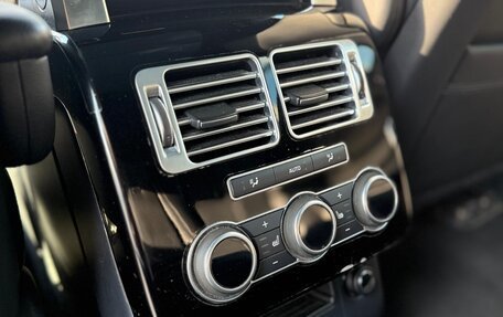 Land Rover Range Rover IV рестайлинг, 2015 год, 3 570 000 рублей, 17 фотография