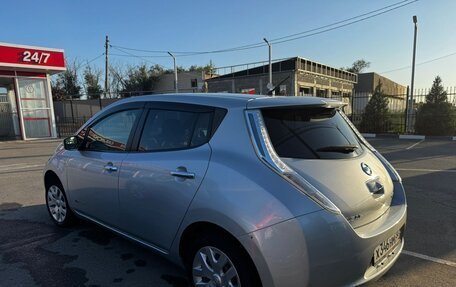 Nissan Leaf I, 2017 год, 950 000 рублей, 6 фотография