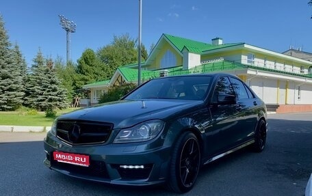 Mercedes-Benz C-Класс, 2011 год, 1 800 000 рублей, 1 фотография