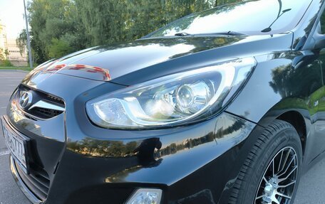 Hyundai Solaris II рестайлинг, 2012 год, 820 000 рублей, 10 фотография