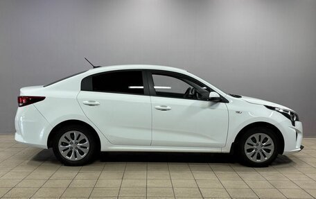 KIA Rio IV, 2020 год, 1 350 000 рублей, 4 фотография