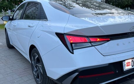 Hyundai Elantra, 2023 год, 2 190 000 рублей, 8 фотография