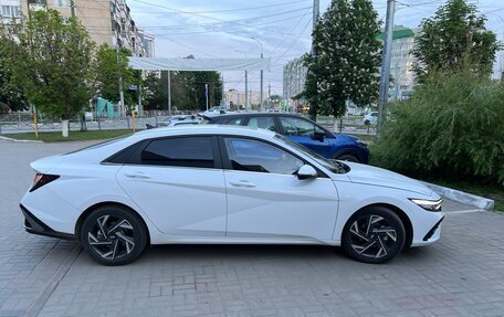 Hyundai Elantra, 2023 год, 2 190 000 рублей, 4 фотография