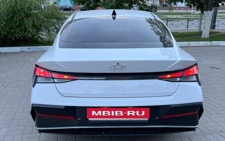 Hyundai Elantra, 2023 год, 2 190 000 рублей, 7 фотография