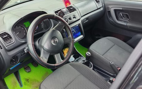 Skoda Fabia II, 2013 год, 550 000 рублей, 3 фотография
