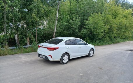 KIA Rio IV, 2018 год, 750 000 рублей, 3 фотография