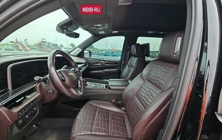 Cadillac Escalade V, 2022 год, 8 100 000 рублей, 9 фотография