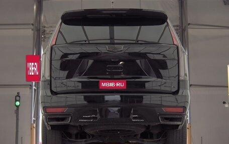 Cadillac Escalade V, 2022 год, 8 100 000 рублей, 7 фотография