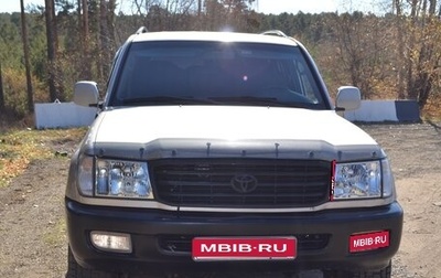 Toyota Land Cruiser 100 рестайлинг 2, 1998 год, 2 100 000 рублей, 1 фотография