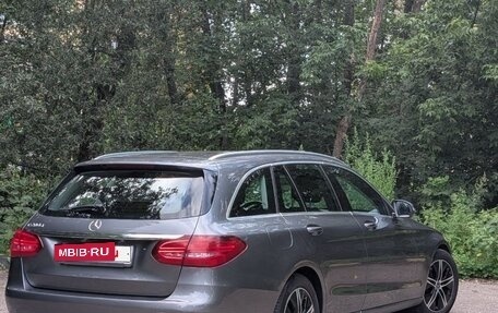 Mercedes-Benz C-Класс, 2018 год, 2 450 000 рублей, 4 фотография