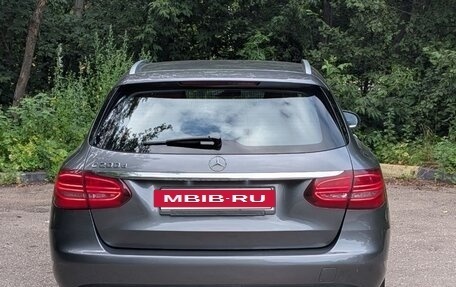 Mercedes-Benz C-Класс, 2018 год, 2 450 000 рублей, 5 фотография