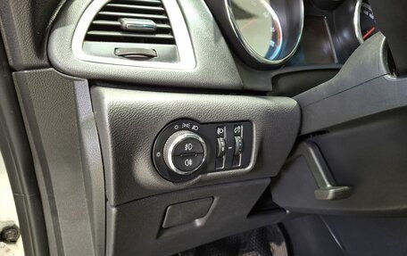 Opel Astra J, 2011 год, 810 000 рублей, 32 фотография