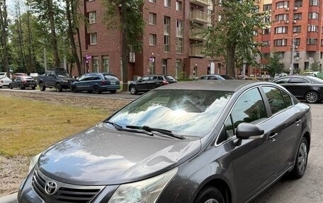 Toyota Avensis III рестайлинг, 2009 год, 795 000 рублей, 2 фотография