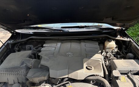 Toyota Land Cruiser 200, 2013 год, 4 000 000 рублей, 16 фотография