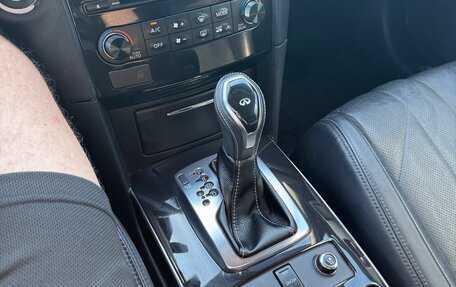 Infiniti QX70, 2015 год, 2 550 000 рублей, 8 фотография