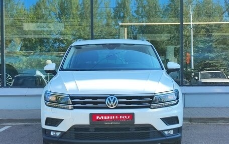Volkswagen Tiguan II, 2019 год, 2 450 000 рублей, 2 фотография