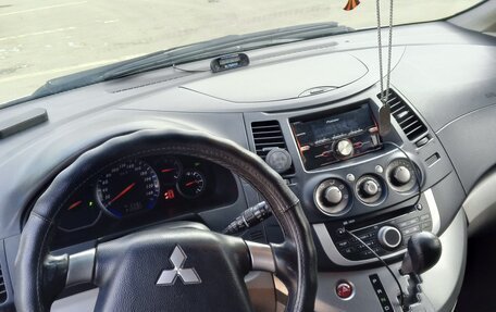 Mitsubishi Grandis, 2007 год, 990 000 рублей, 8 фотография