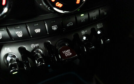 MINI Hatch, 2021 год, 2 849 700 рублей, 16 фотография
