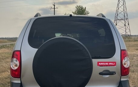 Chevrolet Niva I рестайлинг, 2019 год, 920 000 рублей, 4 фотография