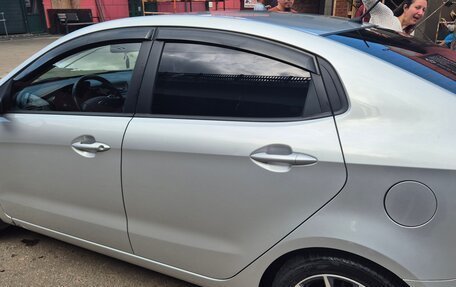 KIA Rio III рестайлинг, 2011 год, 800 000 рублей, 2 фотография