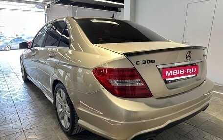 Mercedes-Benz C-Класс, 2011 год, 2 150 000 рублей, 4 фотография
