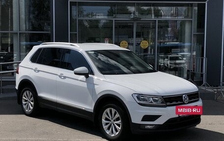 Volkswagen Tiguan II, 2019 год, 2 410 000 рублей, 3 фотография