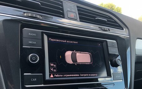 Volkswagen Tiguan II, 2019 год, 2 410 000 рублей, 16 фотография