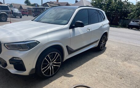 BMW X5, 2019 год, 8 800 000 рублей, 2 фотография
