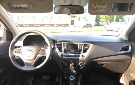 Hyundai Solaris II рестайлинг, 2019 год, 1 399 000 рублей, 13 фотография